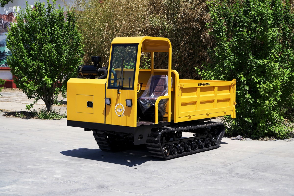 Boosting Construction Efficiency with the HW4000L Crawler Dumper: A Powerful and Efficient Constructi
